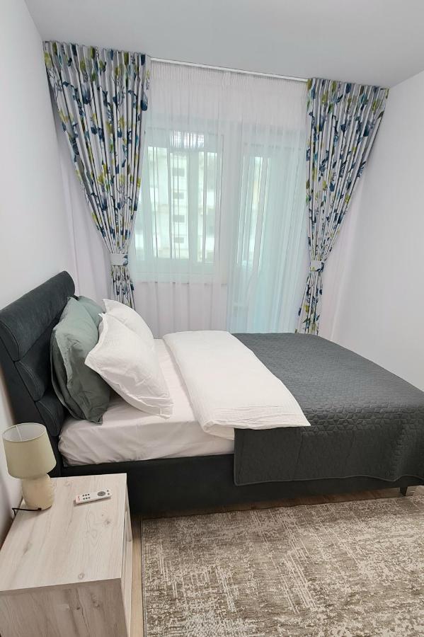 Apartament Bacovia Bacău Exteriör bild