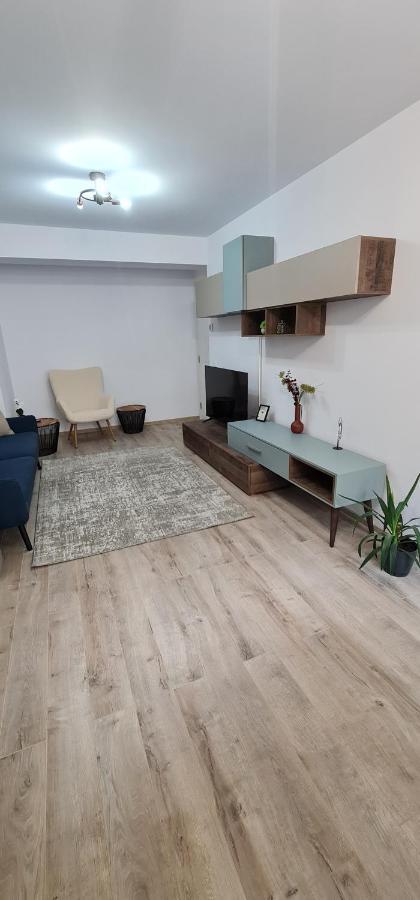 Apartament Bacovia Bacău Exteriör bild
