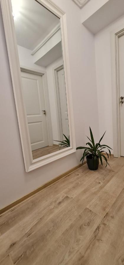 Apartament Bacovia Bacău Exteriör bild